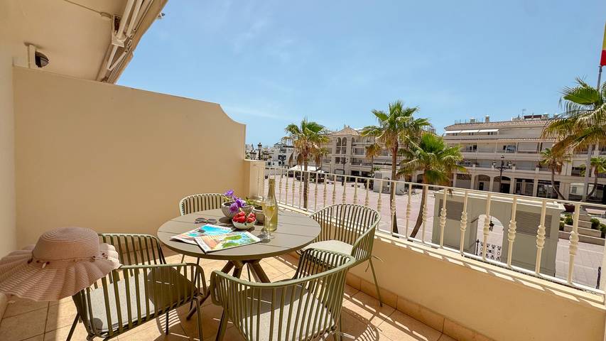 Apartamento entero, Apartamento en Plaza España E1 Nerja in Nerja Centre, Nerja