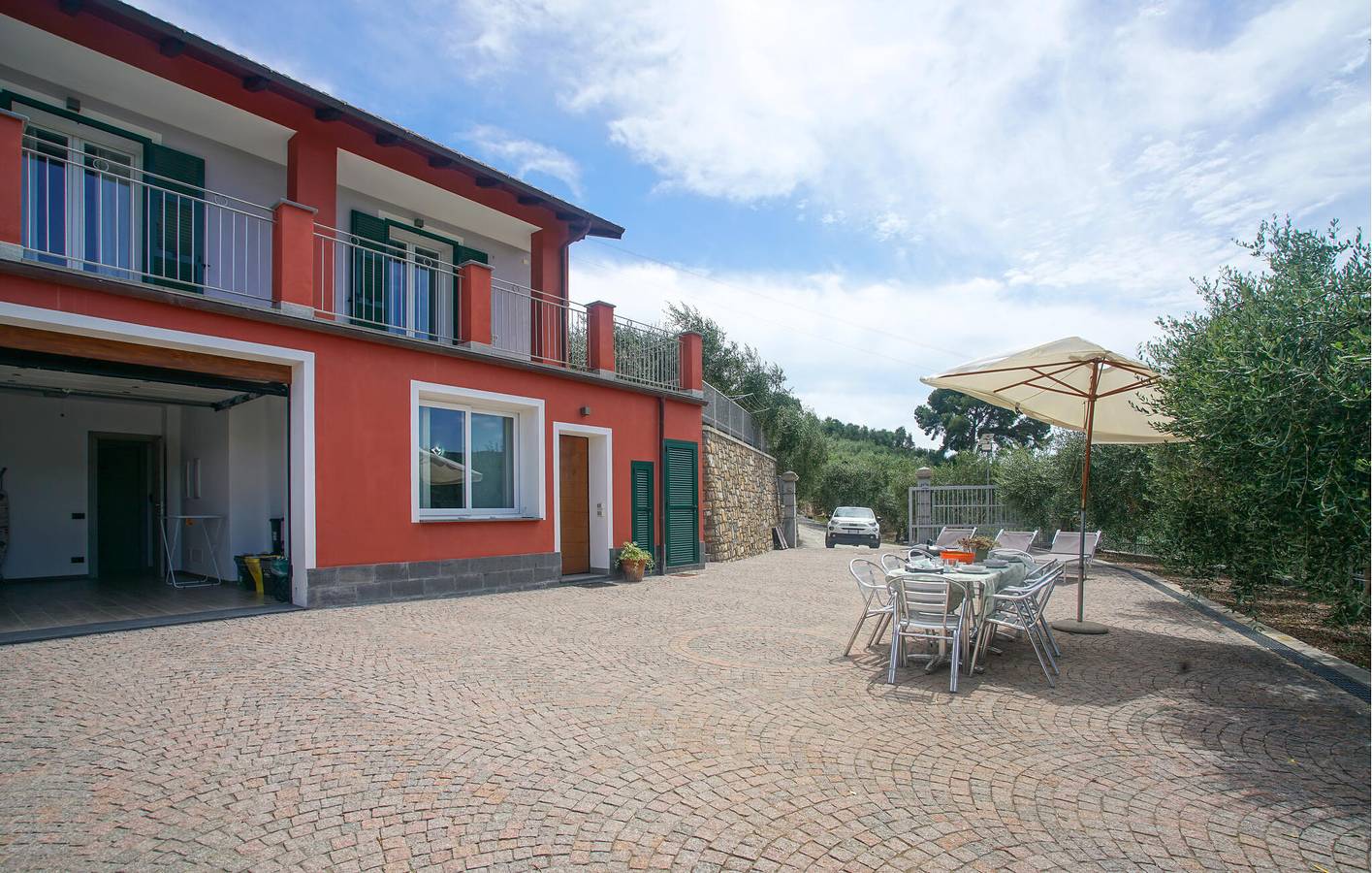 Imperia Wohnung mit WiFi, A/C & Parkplatz, Terrasse in Imperia, Riviera di Ponente