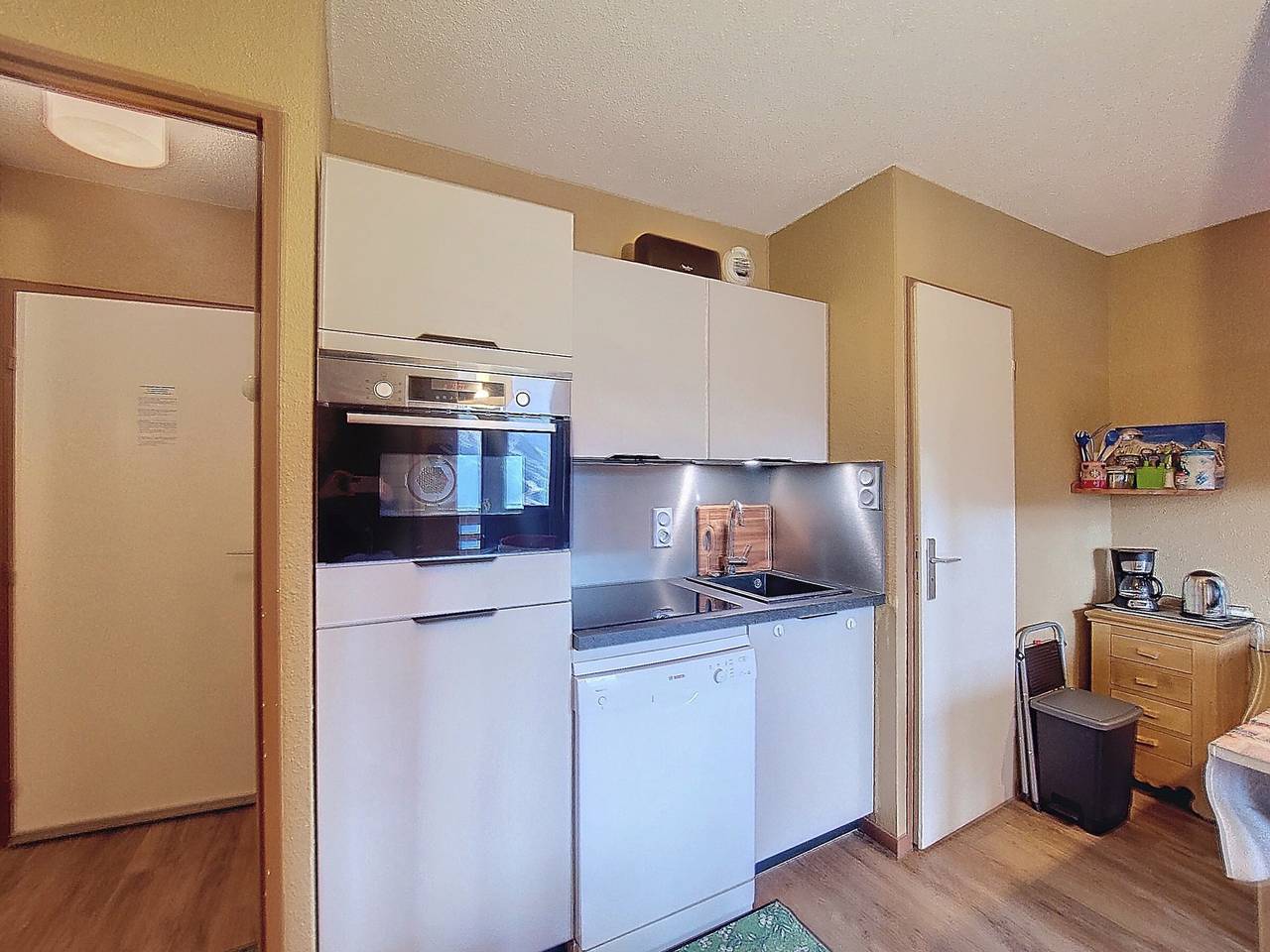 Appartement entier, Appartement cosy 2 pièces pour 5 pers., balcon sud, au pied des pistes, proches commerces in La Rosière, Montvalezan