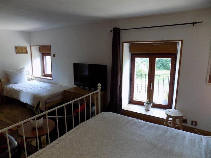 Chambre d’hôte pour 3 personnes, avec vue ainsi que piscine et jardin, adapté aux familles en Ille-et-Vilaine - 4