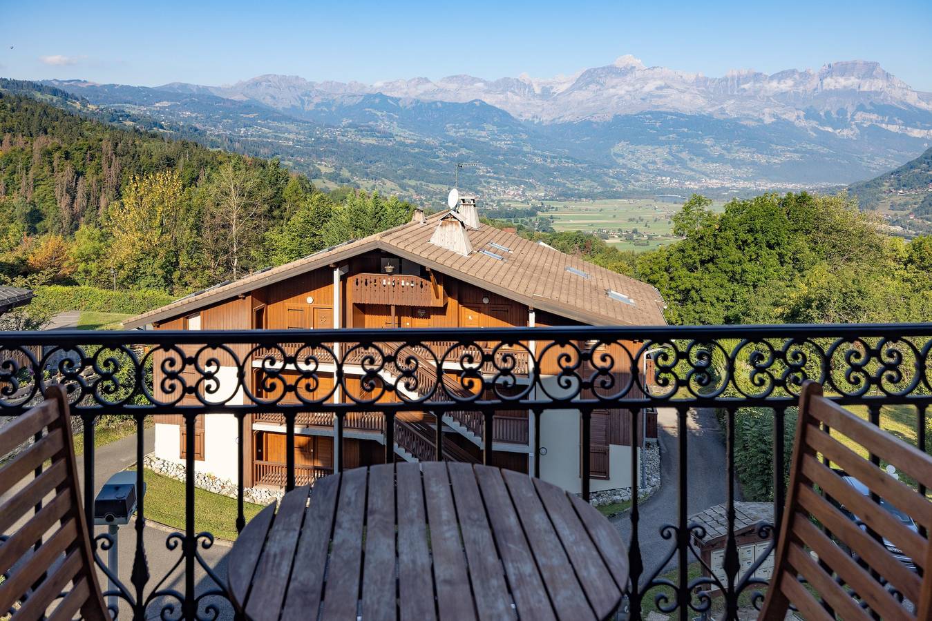 Estudio entero, Estudio vacacional “Gai Soleil” con vistas a la montaña in Saint-Gervais-les-Bains, Pays du Mont-Blanc