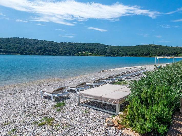Camping für 2 Personen, mit Sauna in Pomer