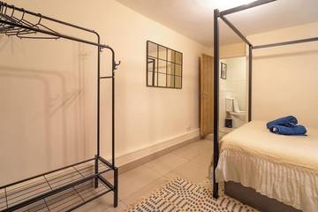 Apartment for 4 People in Gloucester (UK), The Cotswolds, Photo 2