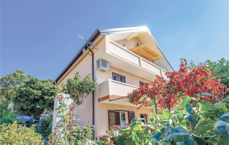 Ferienwohnung für 2 Personen, mit Terrasse und Whirlpool sowie Garten und Sauna in Supetarska Draga