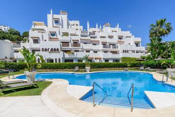 Chambre d’hôte pour 4 personnes, avec terrasse et piscine à Estepona