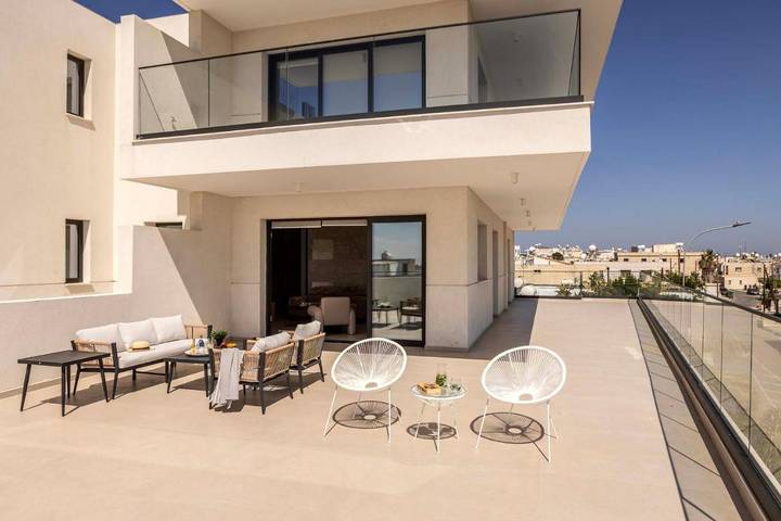 Appartement de vacances pour 5 personnes, avec vue ainsi que vue sur le lac et balcon