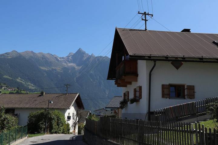 Hütte für 6 Personen, mit Balkon und Sauna sowie Garten im Ötztal - 2