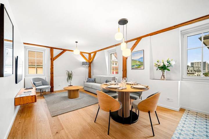Gîte pour 6 personnes, avec Vue sur le lac et Vue à La Tour-de-Peilz