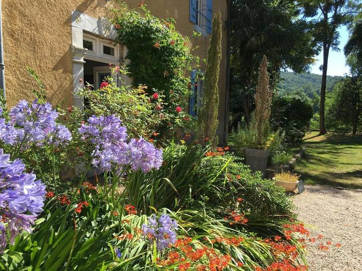 Chambre d’hôte, avec Jacuzzi et Terrasse ainsi que Jardin et Piscine dans les Hautes-Pyrénées - 4