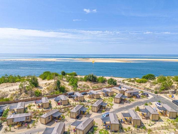 Camping pour 4 personnes, avec terrasse