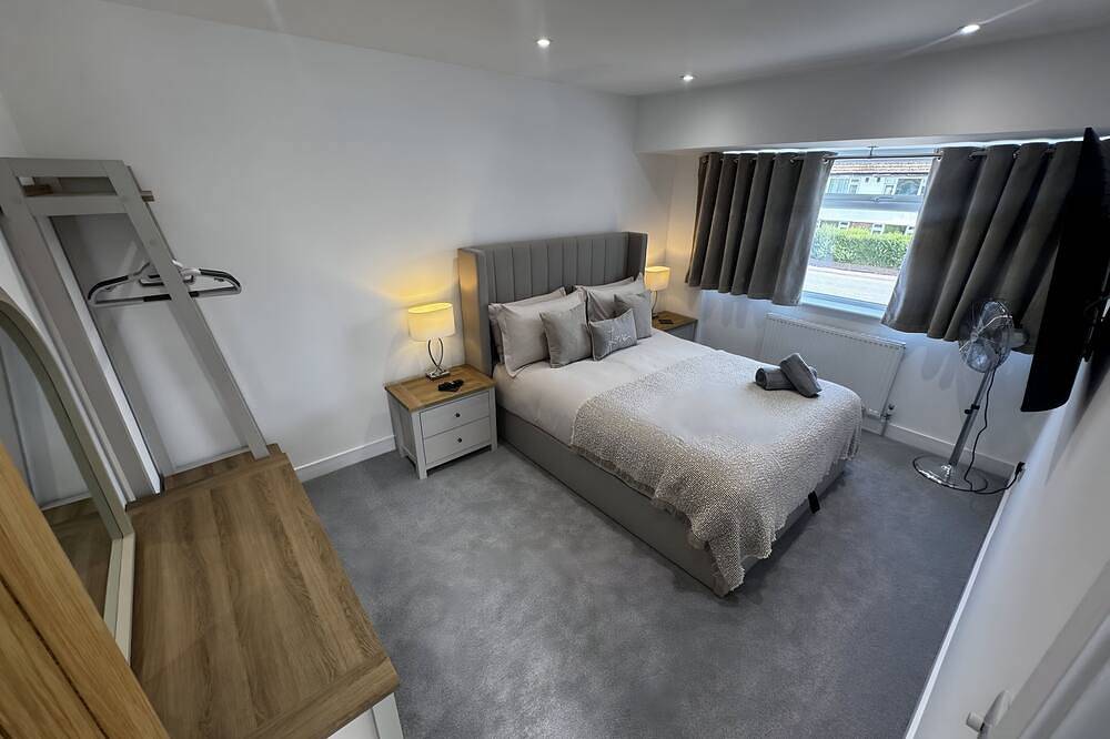 Amora Stays, Luxury 3 bedroom home, in the heart of Aylesbury. in Aylesbury, Buckinghamshire
