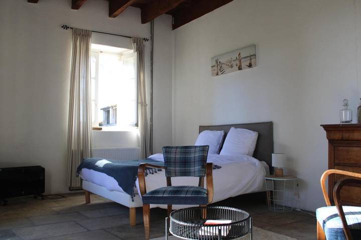 Maison d’hôte pour 2 personnes, avec terrasse ainsi que piscine et jardin, animaux acceptés à Beaucaire - 4