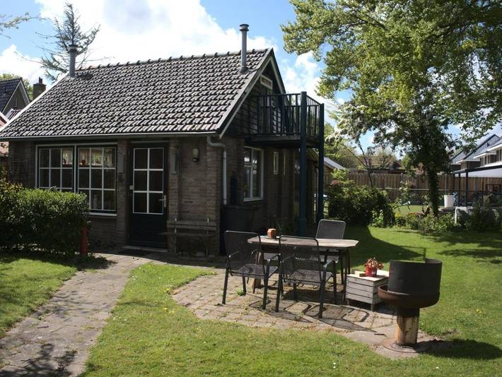 Ferienhaus für 4 Personen, mit Terrasse und Garten