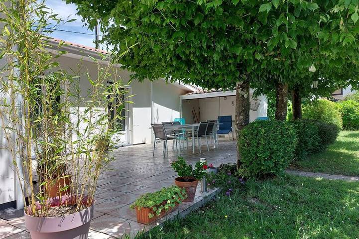 Location de vacances pour 5 personnes, avec Terrasse et Jardin à Saint-Sulpice-et-Cameyrac