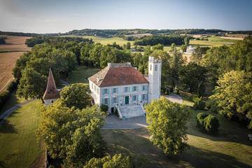 Château pour 10 personnes, avec jardin dans le Lot
