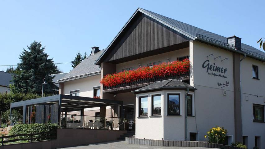 Pension für 10 Personen, mit Terrasse, mit Haustier in der Eifel