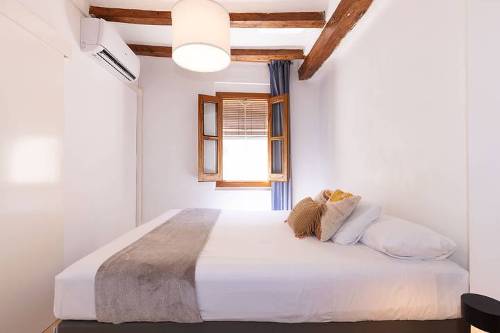Apartamento entero, Apartamento de vacaciones para 2 personas con jardín in Tarragona, Costa Dorada