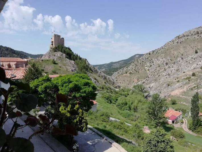 Apartamento para 4 personas, con Terraza y Vistas en Alcalá de la Selva