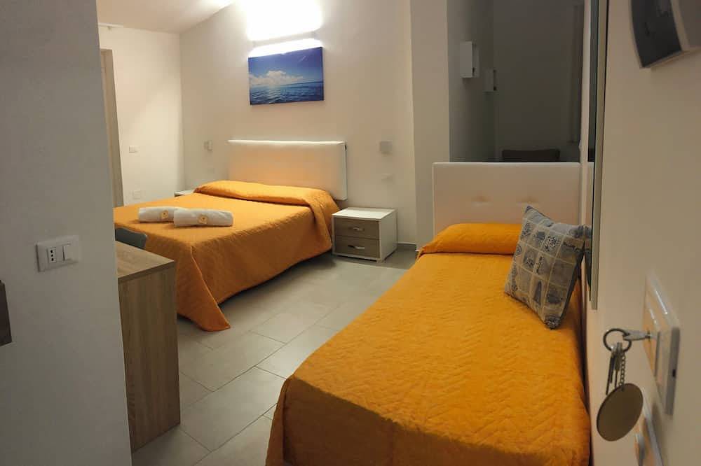 B&Bvalledegliulivi Triple room with pool view, single bed breakfast in Coppitella, Gargano