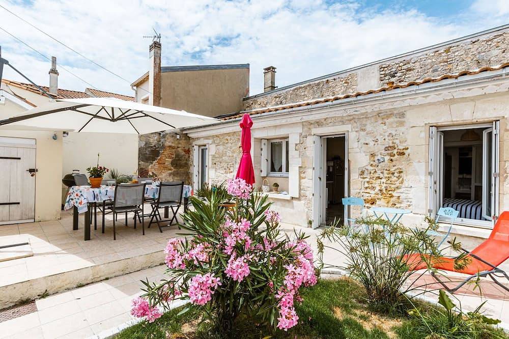 Stunning  villa for 4 people with Wifi, Tv, terrace and parking in Arvert, Côte de Beauté