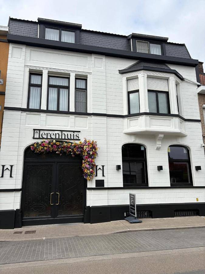 B&B Herenhuis in Izegem, Flandre-Occidentale
