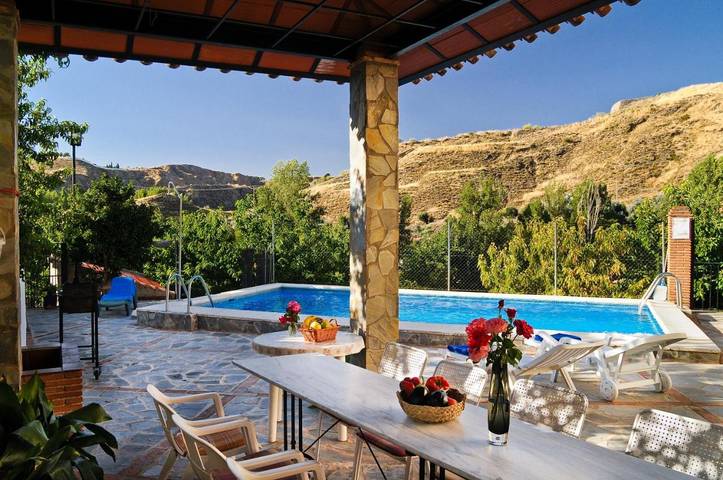 Casa rural para 8 personas, con vistas además de terraza y piscina en Monachil - 3