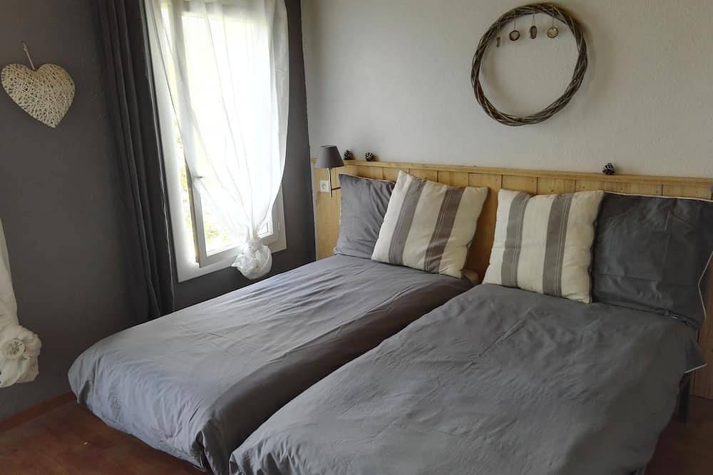 Gîte juqu'à12 personnes  en pleine nature in Seyne-les-Alpes, Alpes-de-Haute-Provence