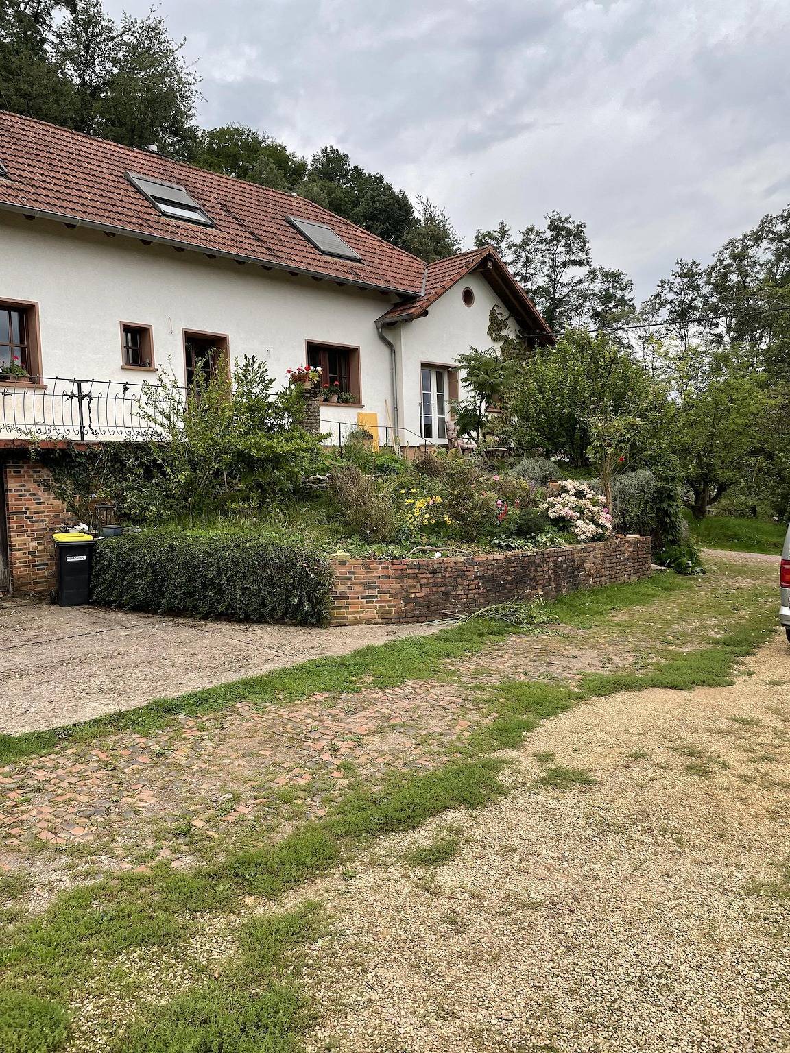Geheel vakantieappartement, Appartement, douche, Wc, 1 slaapkamer in Merzig, Saar-Nahe-Bergland