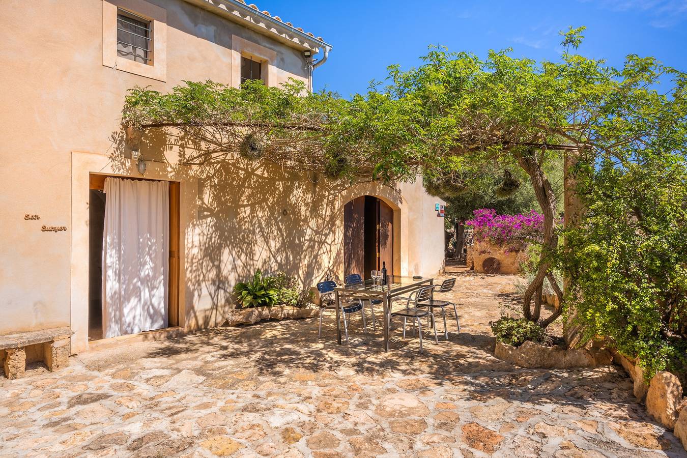 Casa vacanze "Son Sunyer" con vista sulle montagne, piscina, giardino, balcone e terrazza in Palma di Maiorca, Maiorca occidentale
