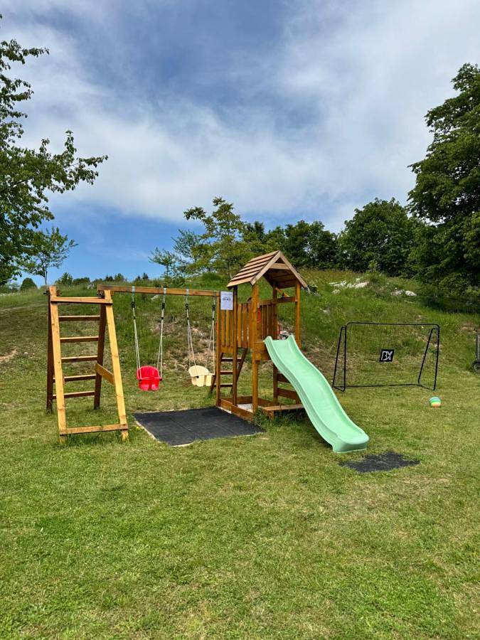 Gîte pour 3 personnes, avec jardin et vue dans Poljanak - 3