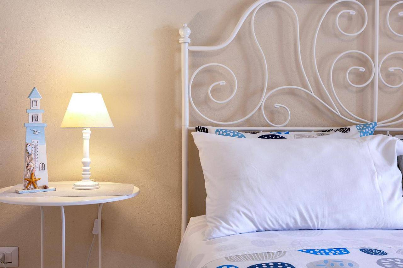 White Coral Rooms self check-in in Carrabuffas, Alghero