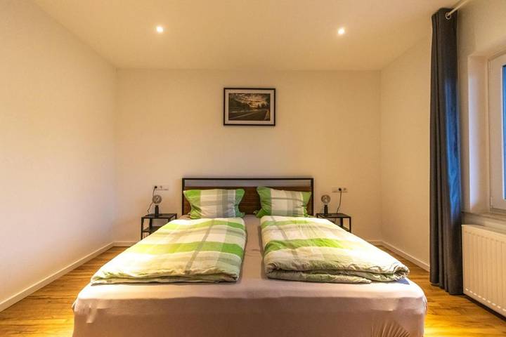 Ferienwohnung für 5 Personen, mit Ausblick und Terrasse in Rock am Ring - 3