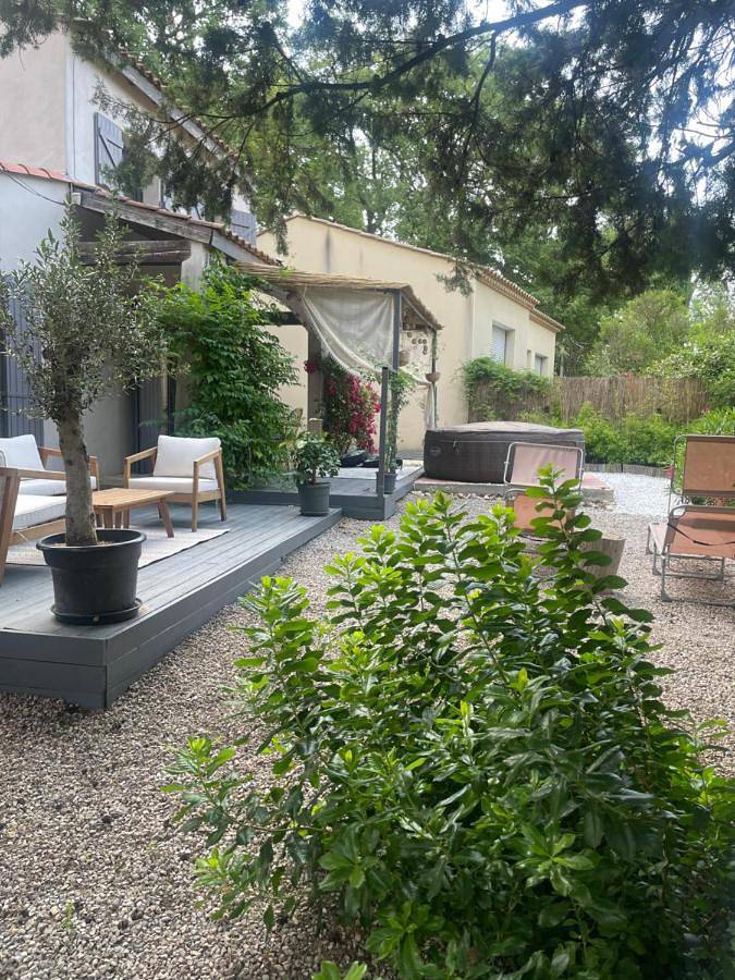 Charmante maison de location à Blauzac (30) in Blauzac, Région de Nîmes