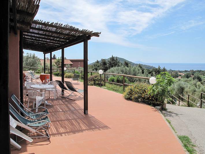Ferienwohnung für 2 Personen, mit Terrasse und Garten sowie Ausblick in Lacona