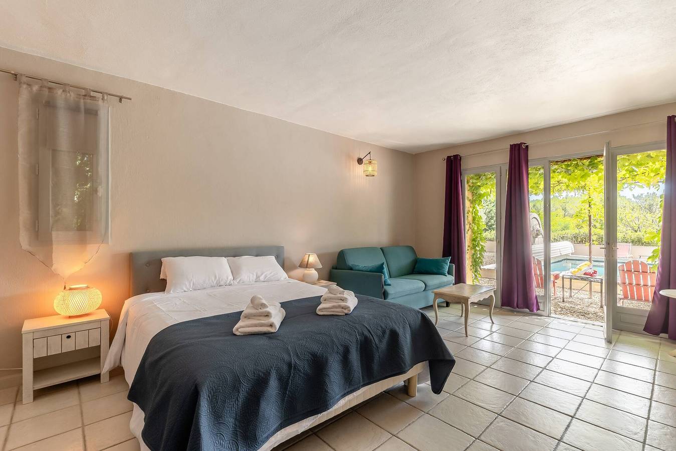 Le Mas Jorel – Luxuriöse Poolvilla mit Bergblick in Gargas, Regionaler Naturpark Luberon