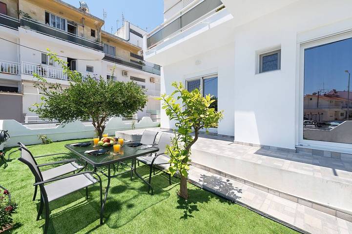 Ferienwohnung für 10 Personen, mit Balkon und Garten - 1