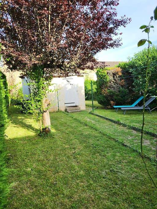 Gîte pour 4 personnes, avec jardin à Mansac