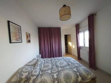 Gîte pour 6 personnes, avec terrasse dans L'Abergement-Sainte-Colombe