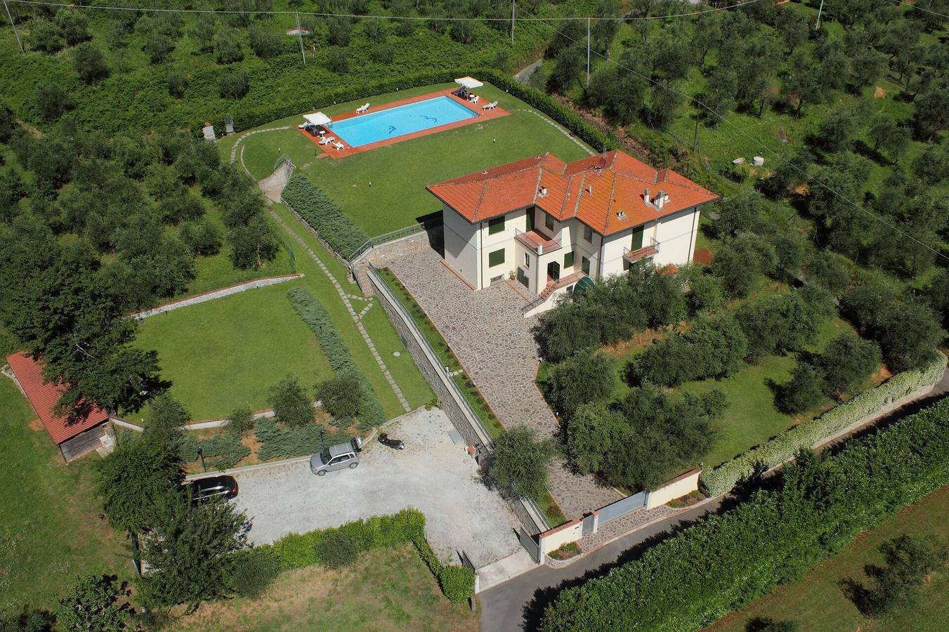 Villa voor 16 personen met terras in Lucca, Provincie Lucca