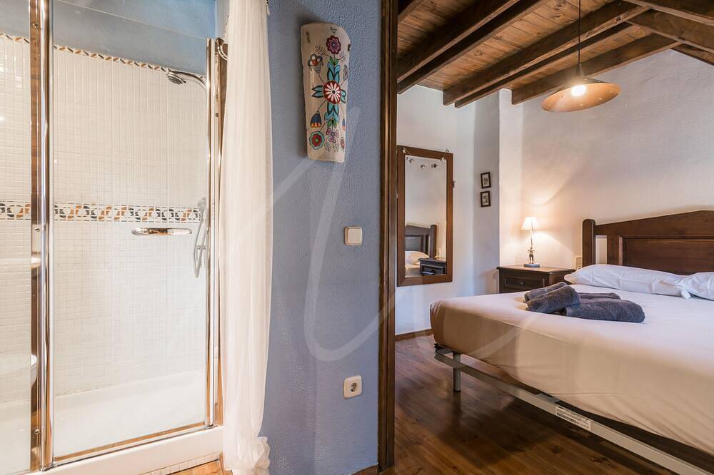 Casa Nere in Salardú, Naut Aran