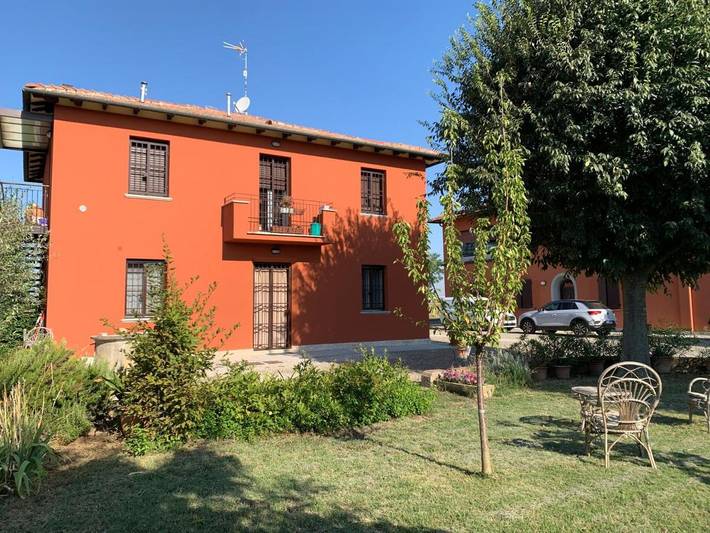 B&b per 3 persone, con Giardino e Panorama a Castel Maggiore