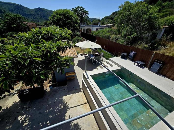 Casa rural para 4 personas, con Balcón y Terraza además de Jardín y Piscina en Alzira