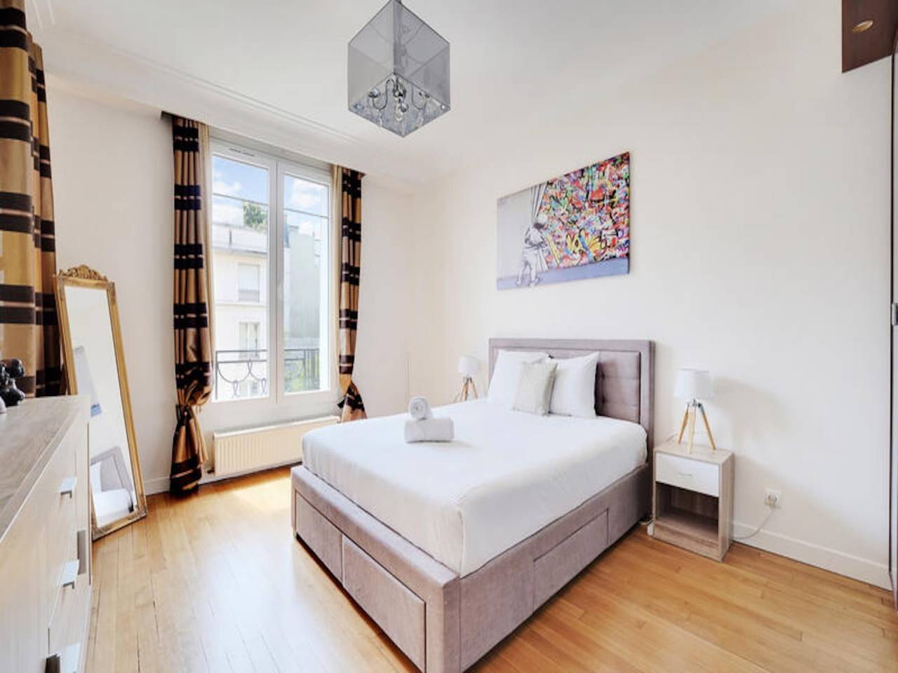 Appartement entier, Appartement à Neuilly près du Bois de Boulogne in Neuilly-sur-Seine, Hauts-de-Seine