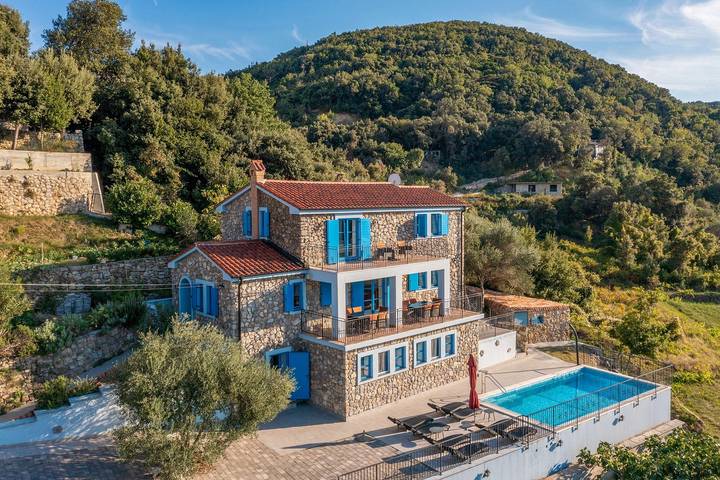 Ferienhaus für 12 Personen, mit Garten und Pool in Supetarska Draga