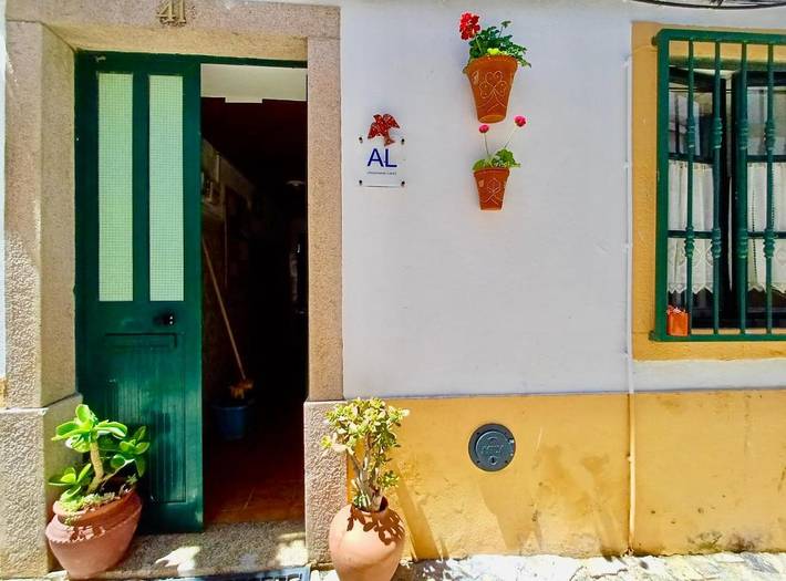 Location de vacances pour 6 personnes, avec jardin dans Nisa