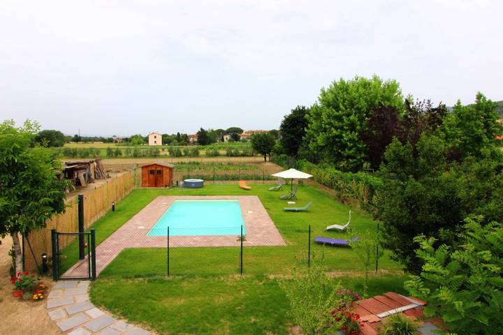 Villa für 6 Personen, mit Terrasse und Garten sowie Pool in der Toskana - 4