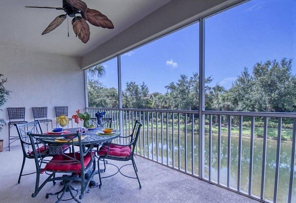 Fort Myers, Florida, Usa 33908. Wohnanlage mit Pool / Whirlpool. In der Nähe von Stränden in Iona, Southwest Florida