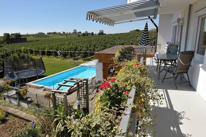Ferienwohnung für 4 Personen, mit Balkon und Garten sowie Seeblick in Westallgäu - 2