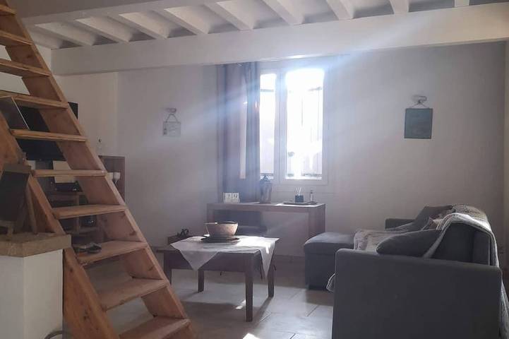Charmante maison de campagne arborée avec piscine in Sanilhac-Sagriès, Région de Nîmes