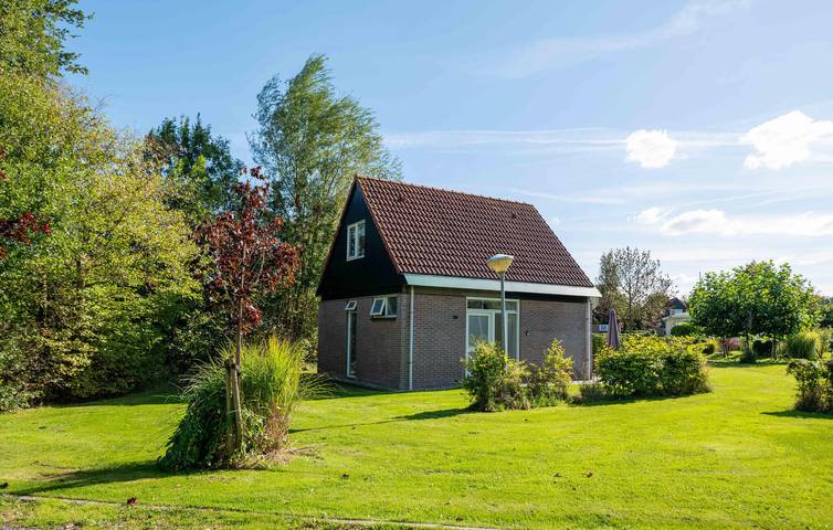 Ferienhaus für 6 Personen, mit Terrasse und Garten